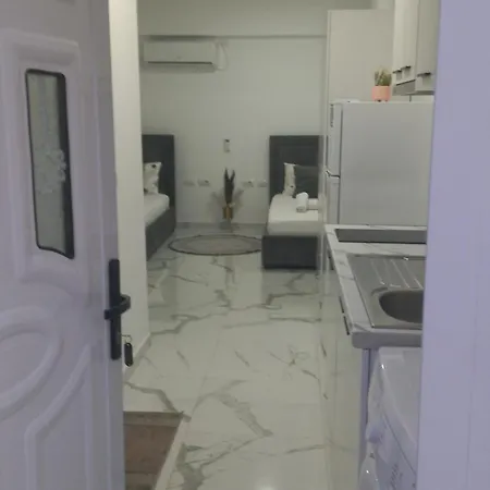 Ulliri * تيرانا