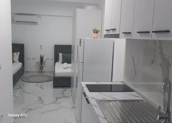 Ulliri * تيرانا